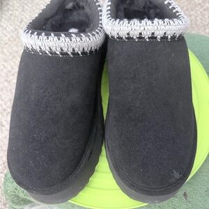 Steve Madden Black Slip-On Mules with Silver Braided Trim